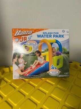 NWT Banzai Jr. Giant Inflatable Junior Water-Sprinkling Splash Park🤩🐬